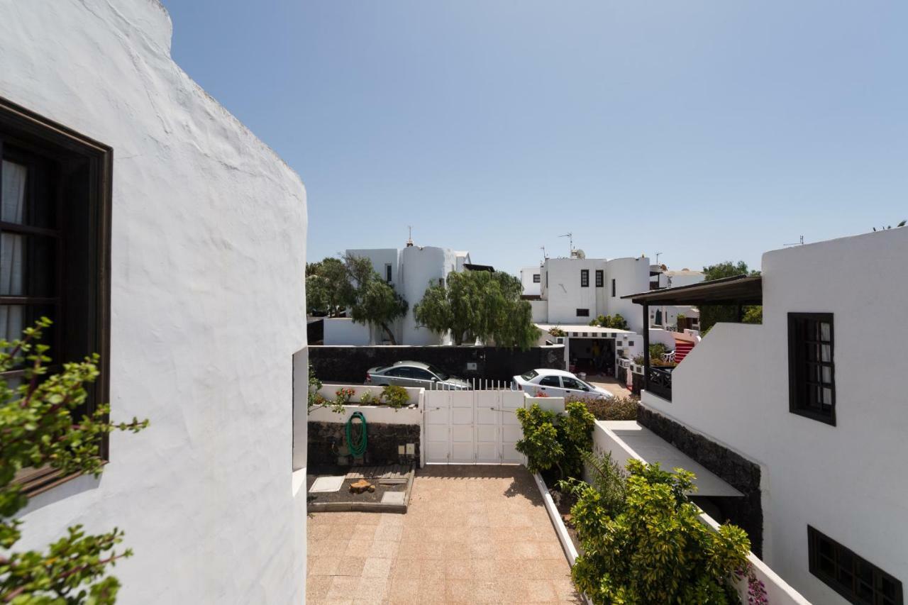 2Br Beach House - Solarium & Shower Terrace - 13 Puerto del Carmen  Luaran gambar