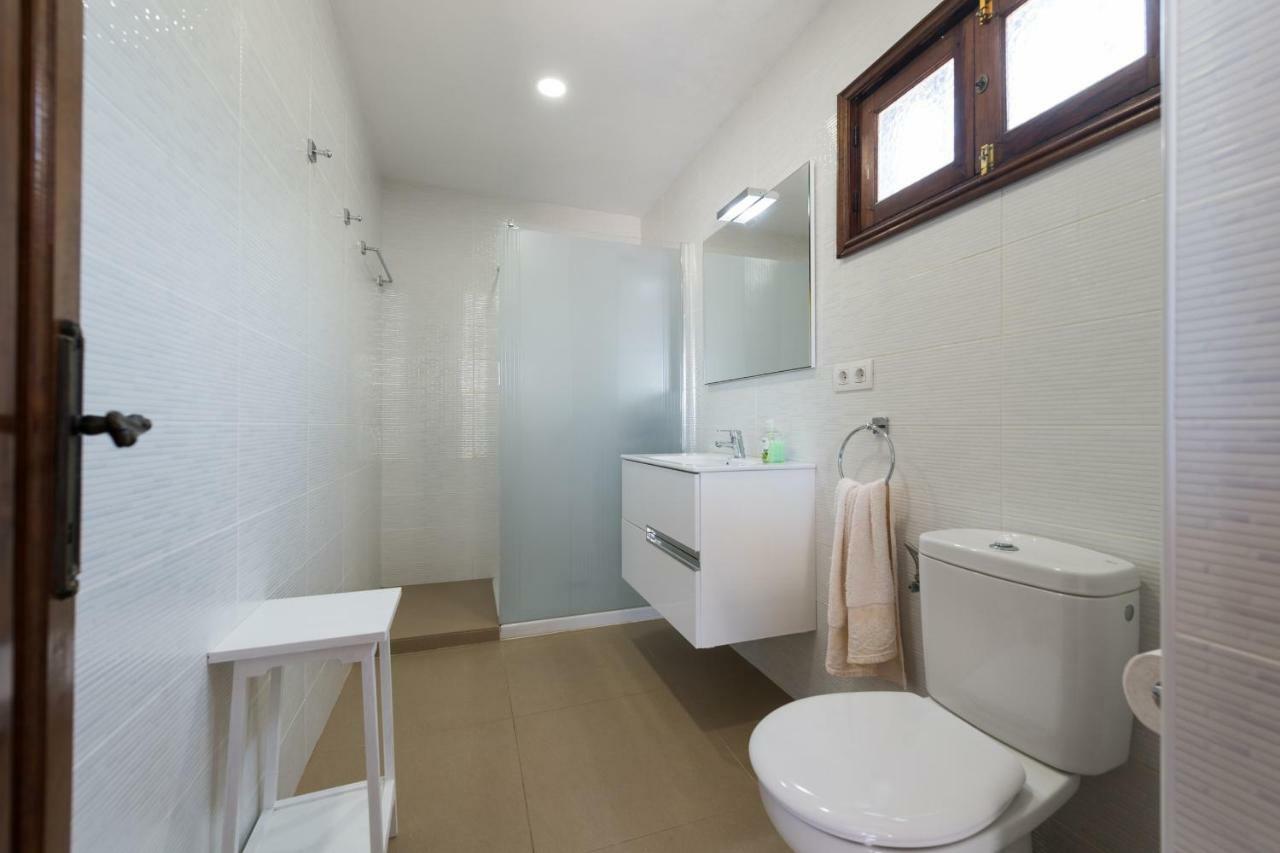 2Br Beach House - Solarium & Shower Terrace - 13 Puerto del Carmen  Luaran gambar